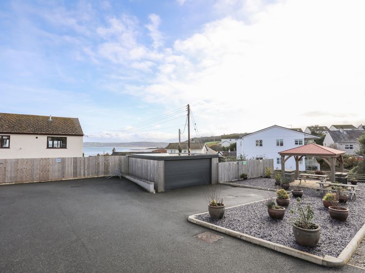 Puffin Pad, listing photograph 2