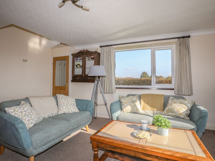 Tan Twr Farm Cottage, listing photograph 6