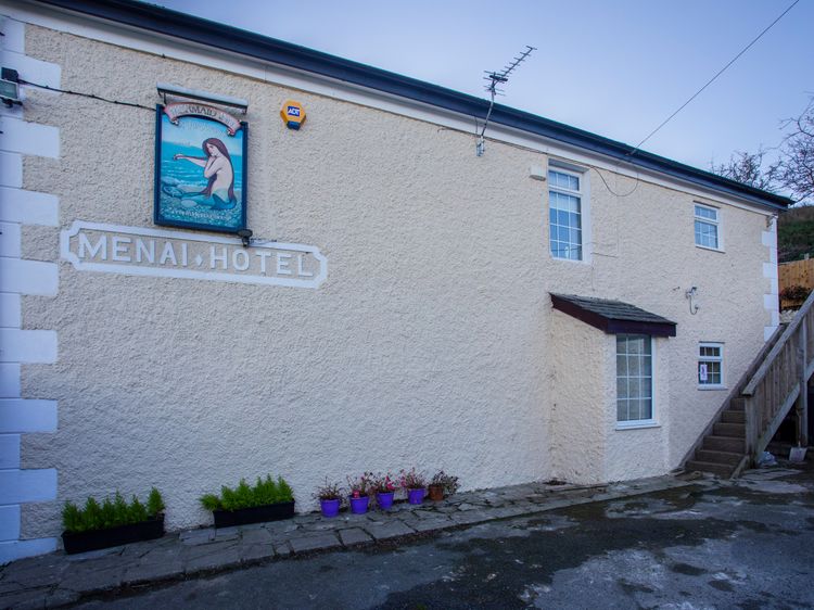 The Mermaid, listing photograph 3