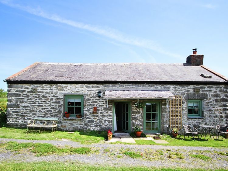 Three Gates, listing photograph 11