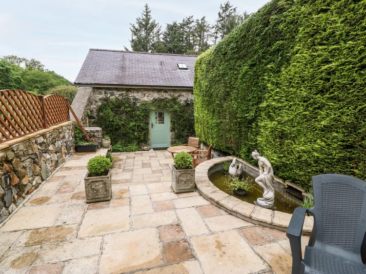 The Little Coach House, listing photograph 11