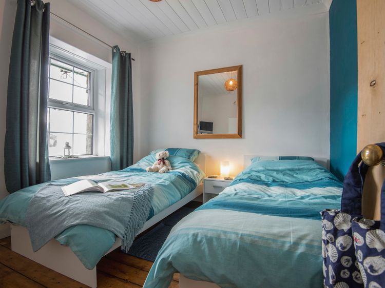 12 Victoria Terrace, listing photograph 12