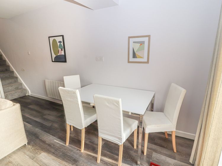 Ty Bach, Great Orme, listing photograph 5