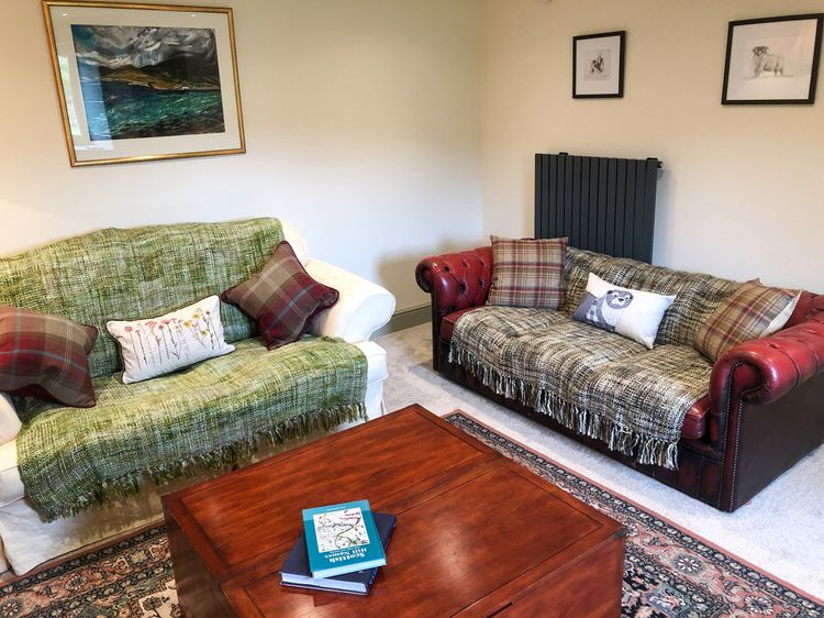 Nan's Cottage, listing photograph 5