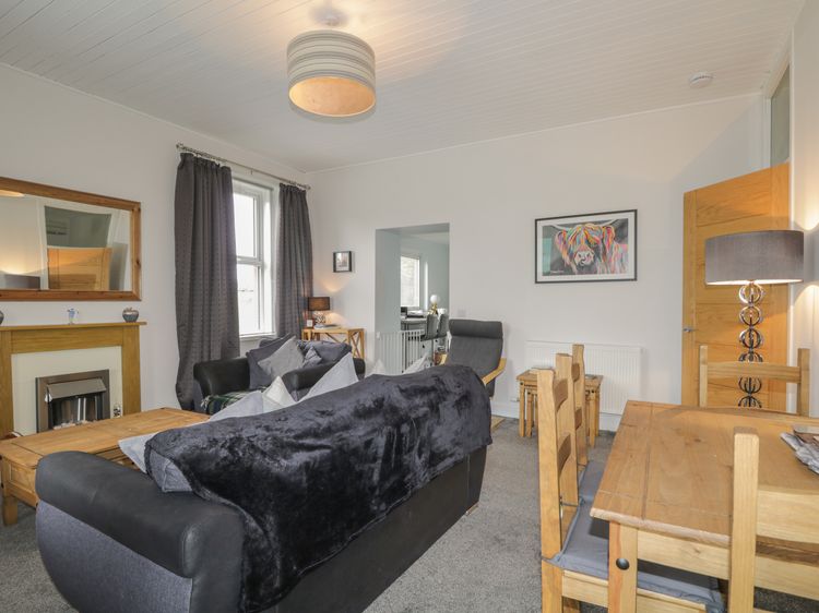 Blantyre Cottage, listing photograph 7