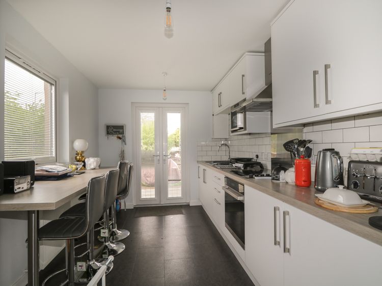 Blantyre Cottage, listing photograph 8