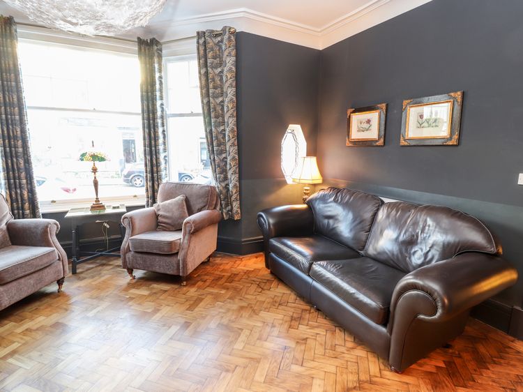 Livingstone House, listing photograph 7