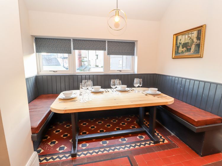 Livingstone House, listing photograph 10