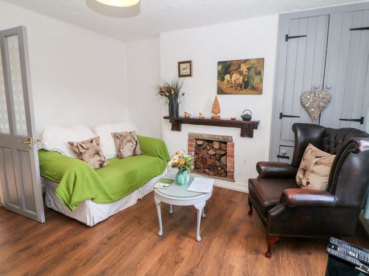 Beas Cottage, listing photograph 4