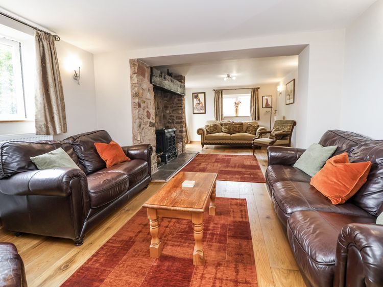The Farmhouse, listing photograph 9