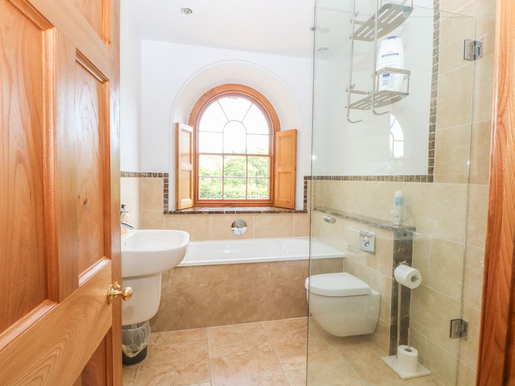 Elmwood, listing photograph 10