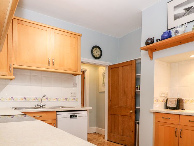Spring Bank Cottage, listing photograph 10
