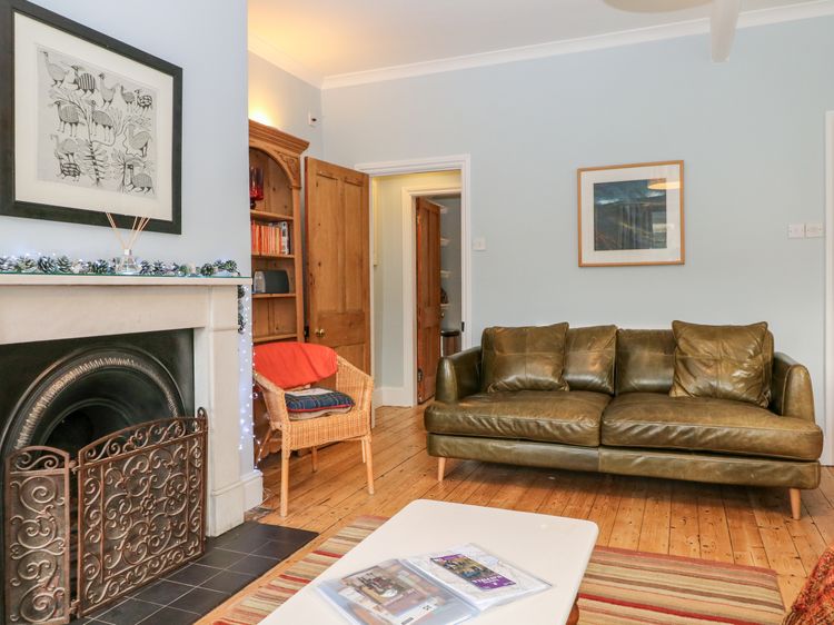 Spring Bank Cottage, listing photograph 7