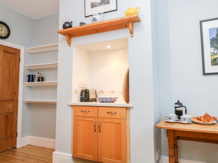 Spring Bank Cottage, listing photograph 12