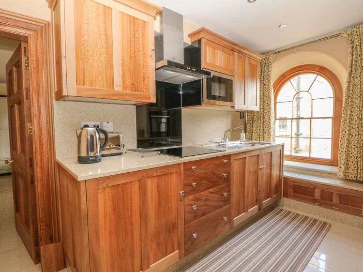 Lacewood, listing photograph 7