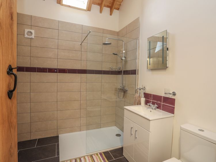 Y Bwthyn, listing photograph 11
