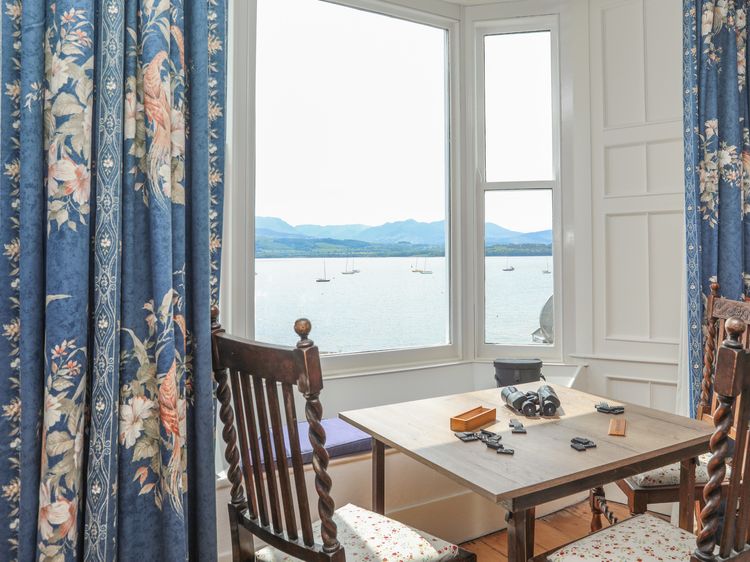 Gadlys House - Waters Edge, listing photograph 6