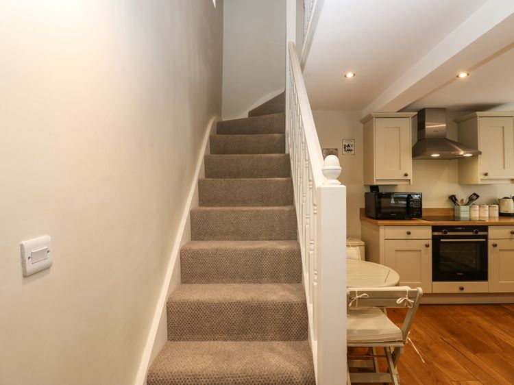 White Swan Cottage, listing photograph 12