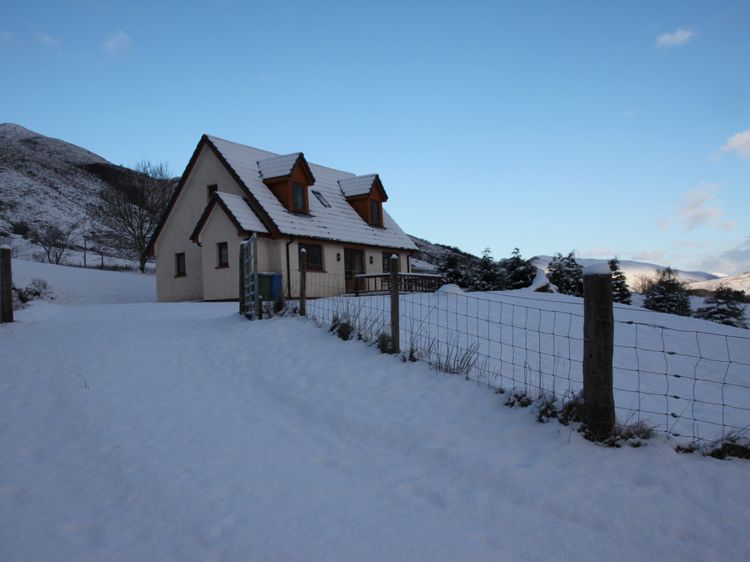 Rocky Mountain View Cottage, listing photograph 7