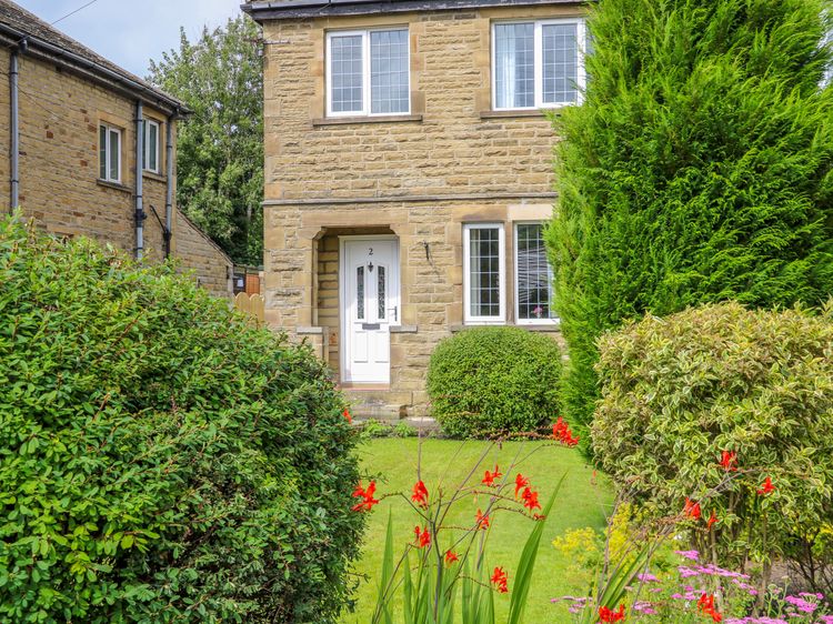 2 Ings Avenue, listing photograph 2