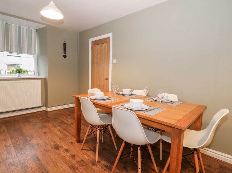 Yr Hen Dy Capel, listing photograph 11