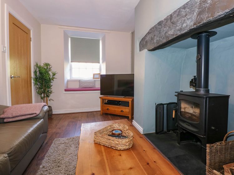 Yr Hen Dy Capel, listing photograph 5