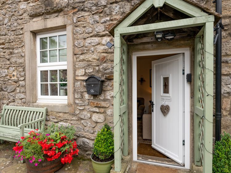Pemba Cottage, listing photograph 2