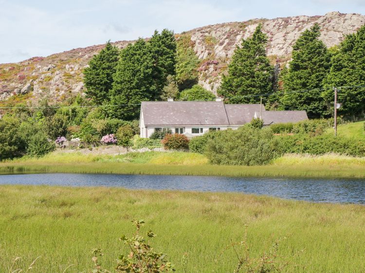 Glan Gors