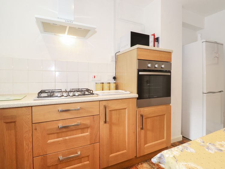 Holly Cottage, listing photograph 6