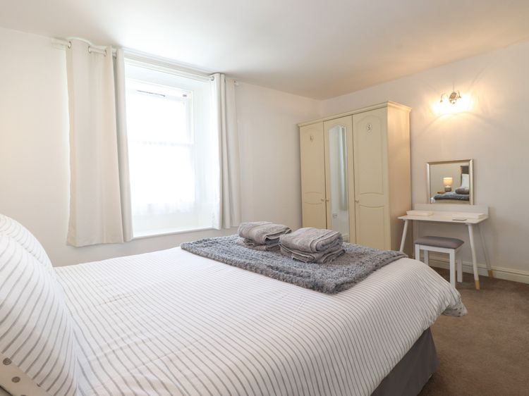 Holly Cottage, listing photograph 8