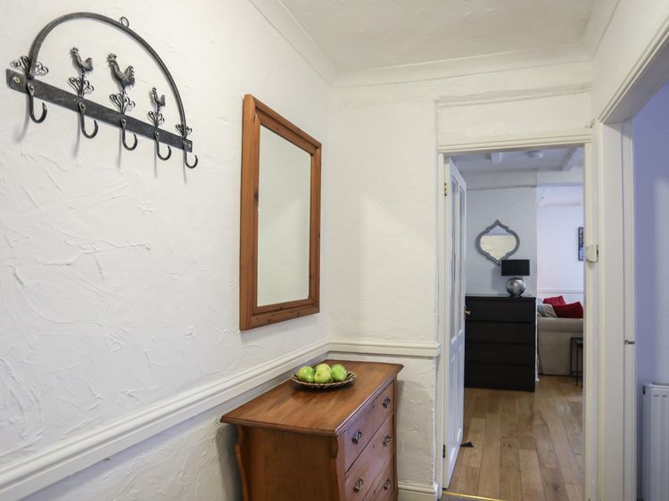 The Old Cornhill, listing photograph 5