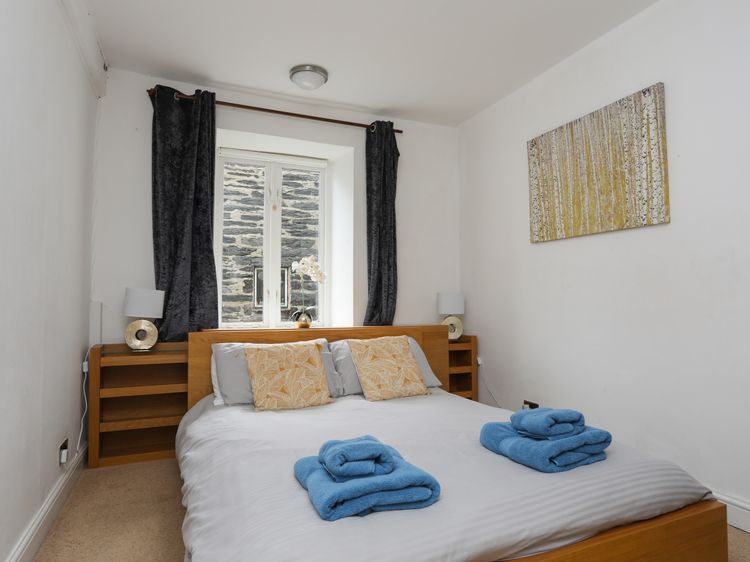 The Old Cornhill, listing photograph 10