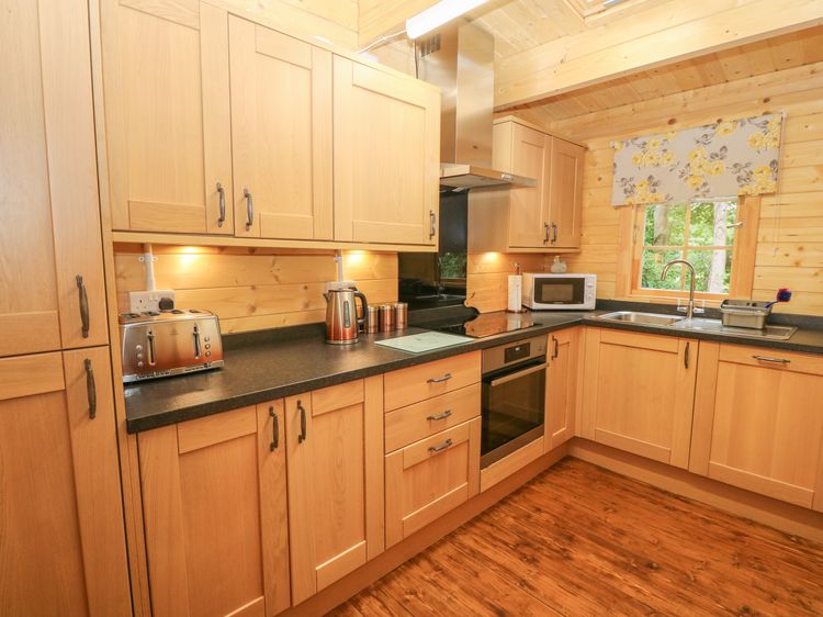 Bryn Derwen Lodge, listing photograph 8