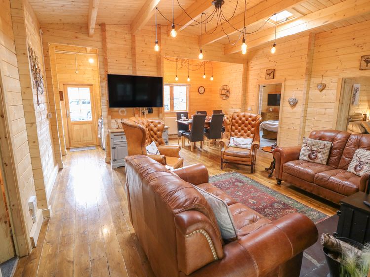 Bryn Derwen Lodge, listing photograph 4
