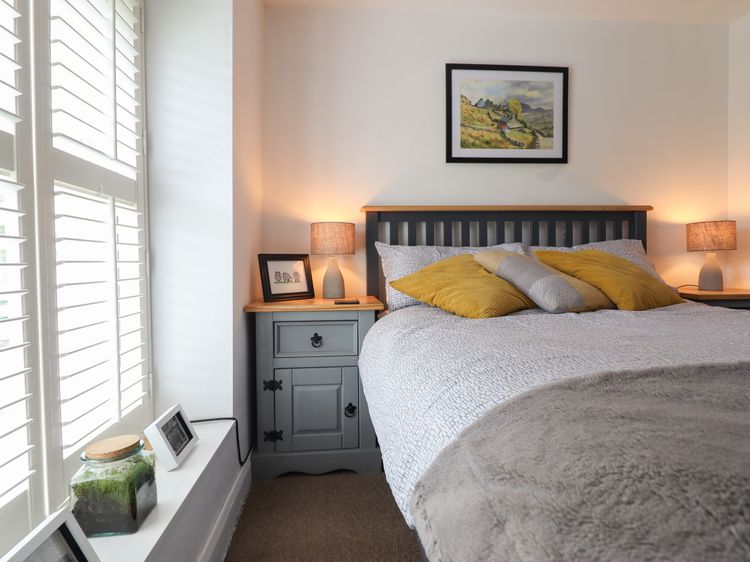 3 Barlwyd Terrace, listing photograph 11