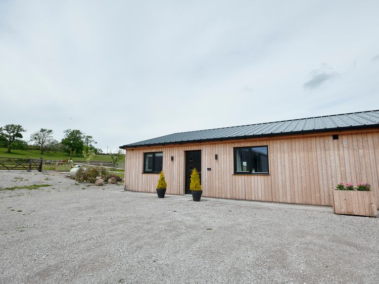 Whernside Lodge