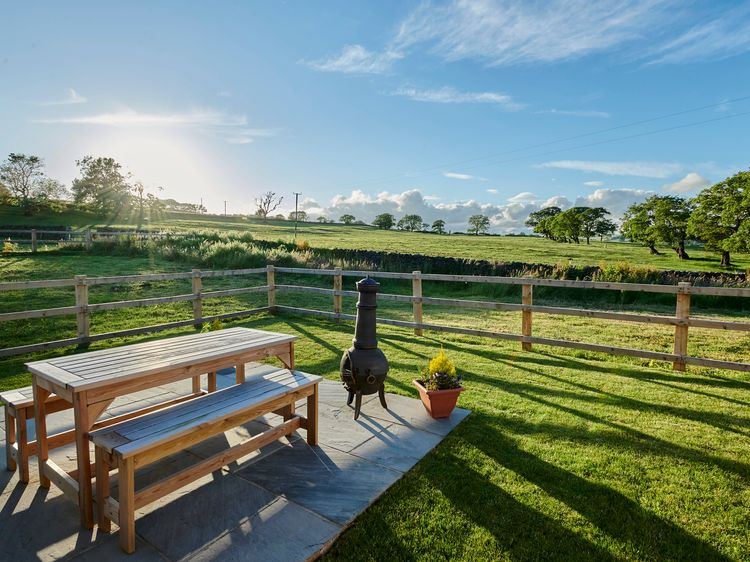 Whernside Lodge, listing photograph 2