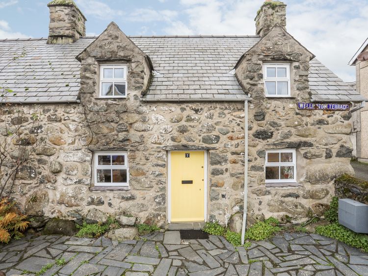 Glanrafon, listing photograph 2