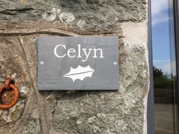 Tyddyn Sianel - Celyn, listing photograph 3