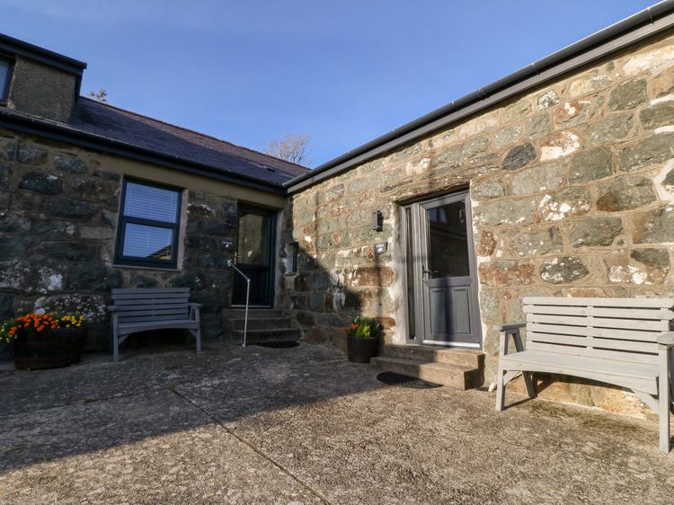 Tyddyn Sianel - Celyn, listing photograph 2