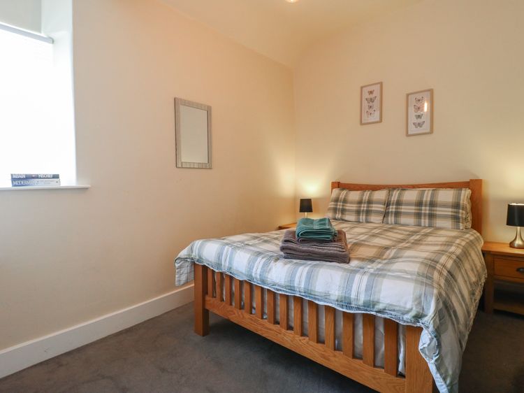 Milford Cottage, listing photograph 9