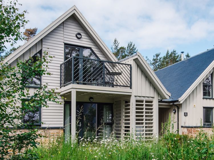 Golden Eagle Lodge