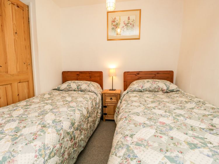 Beckfold Cottage, listing photograph 12
