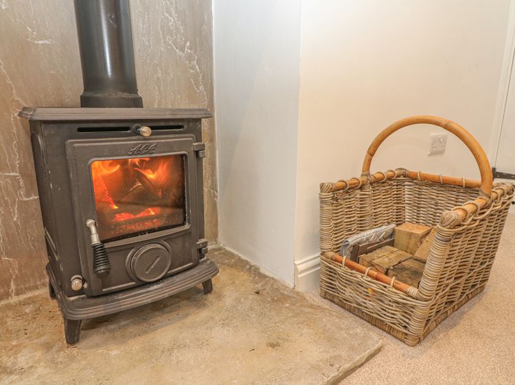 The Little Bower, listing photograph 6