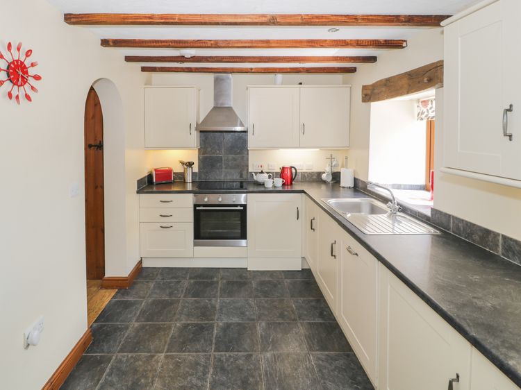 Stabal-y-Gwedd, listing photograph 11