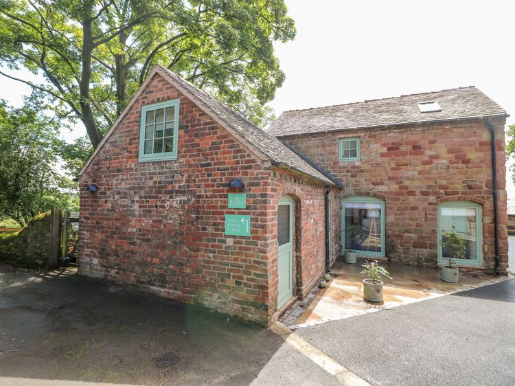 The Stables, listing photograph 2