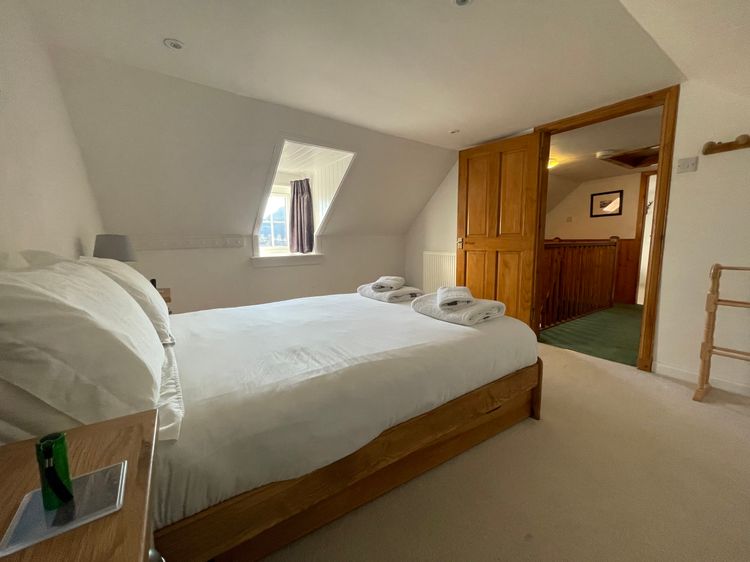 Hawthorn Dene, listing photograph 11