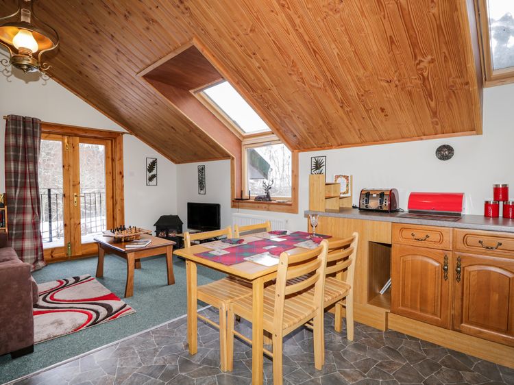 Torbreck Chalet, listing photograph 5