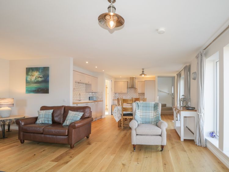 Cuillin Shores, listing photograph 7