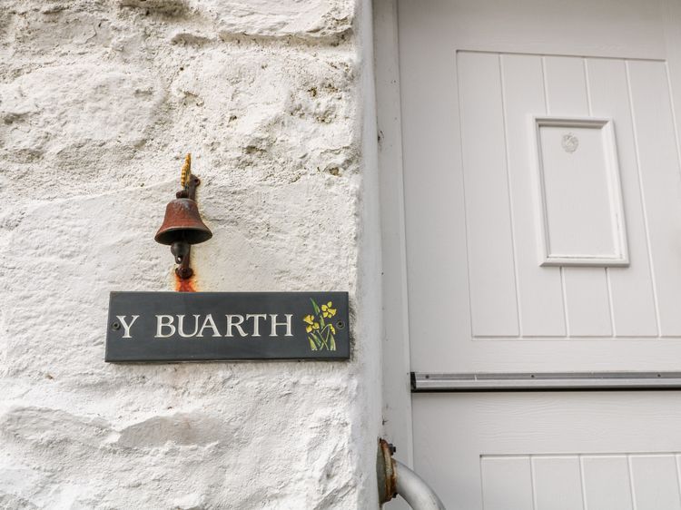 Y Buarth, listing photograph 3
